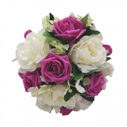 Bridesmaids Flowers in dark Pink and Cream