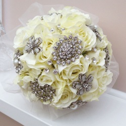 Jewelled Bouquet | Ivory